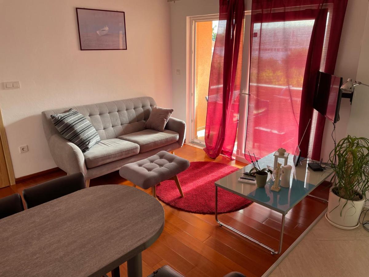 Apartments Dumina Murter Bagian luar foto